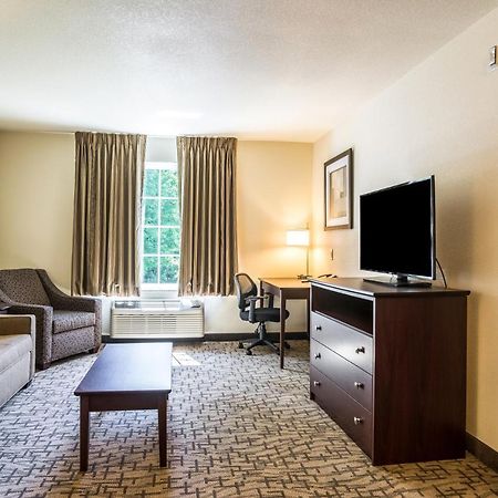 Cobblestone Hotel & Suites - Greenville Екстериор снимка
