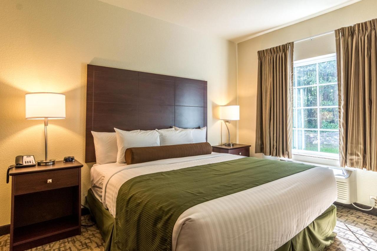 Cobblestone Hotel & Suites - Greenville Екстериор снимка